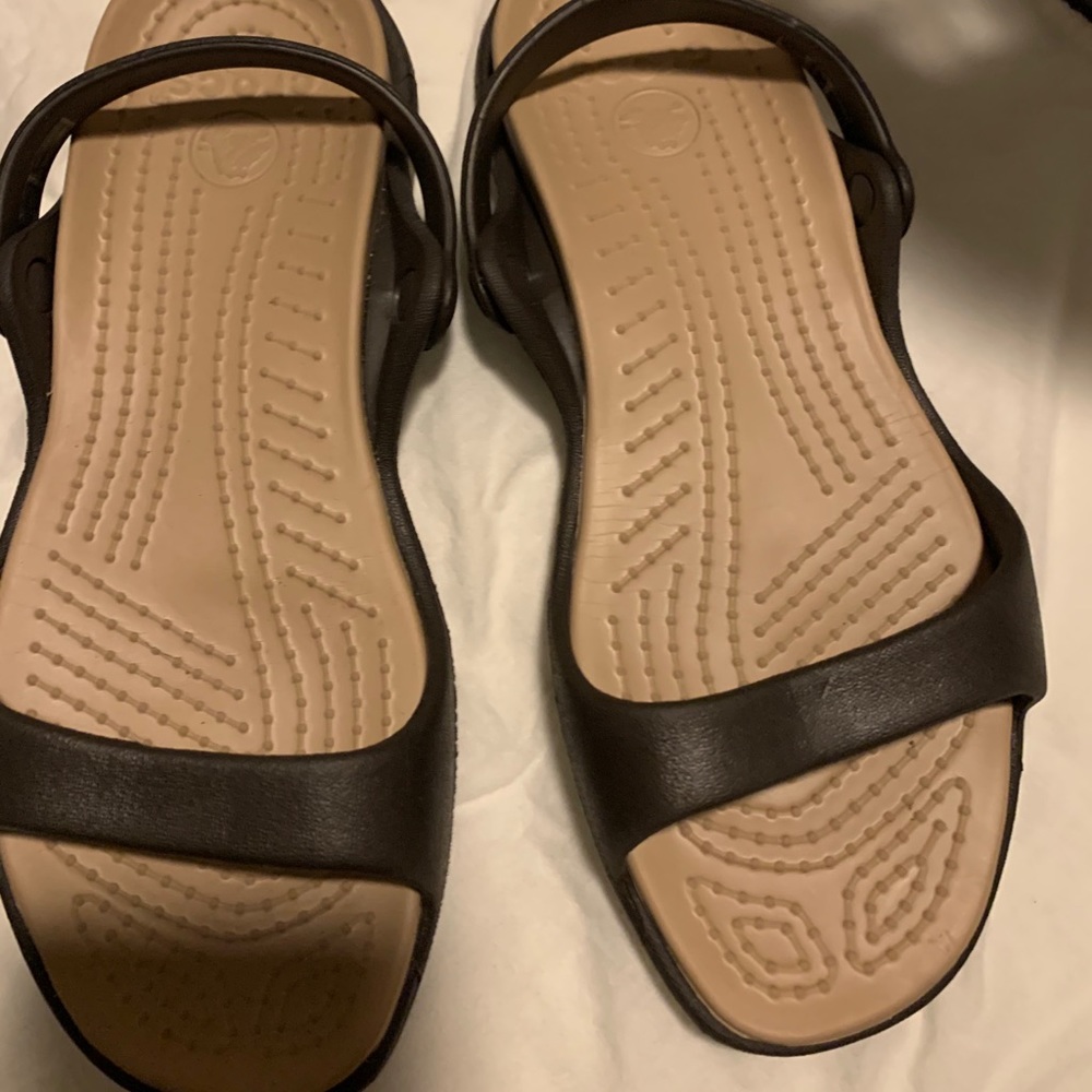 Brown crocs sandals